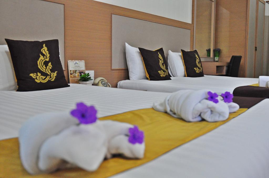 111 Resort & Spa Ban Tha Ramat Exterior foto