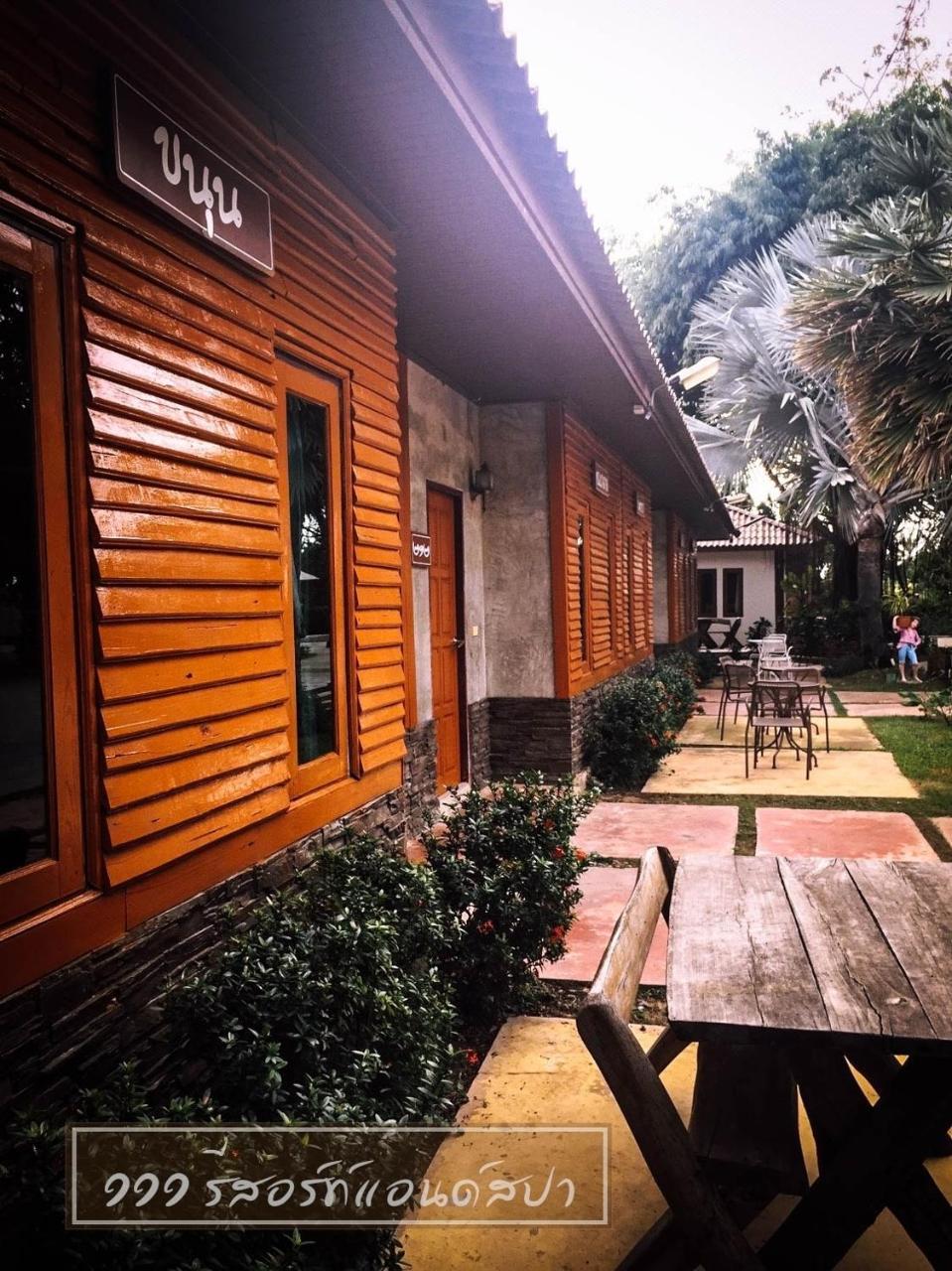 111 Resort & Spa Ban Tha Ramat Exterior foto